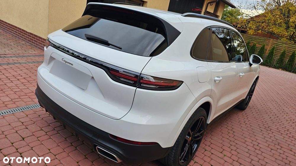 Porsche Cayenne - 7