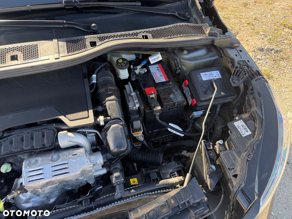 Peugeot 208 Benzin 100 Style - 18