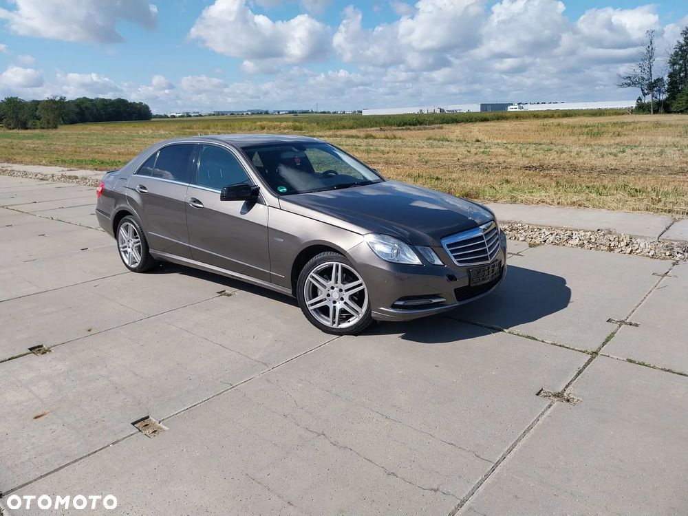 Mercedes-Benz Klasa E 200 BlueTEC 7G-TRONIC Elegance - 20