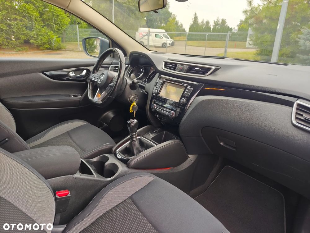 Nissan Qashqai 1.6 dCi DPF tekna - 7