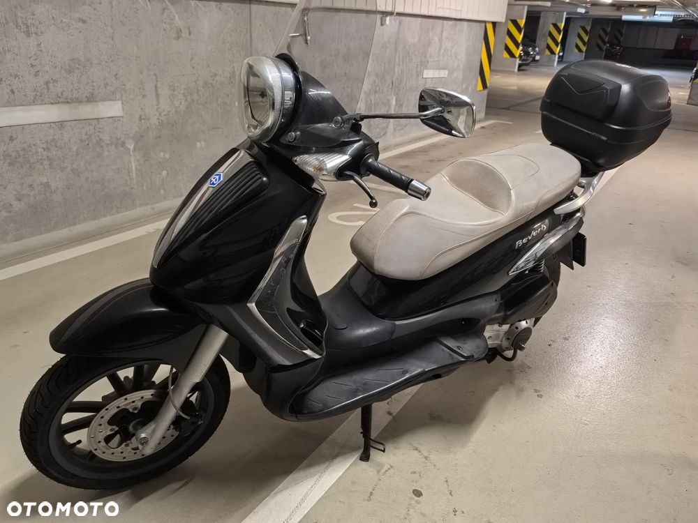Piaggio Beverly - 1