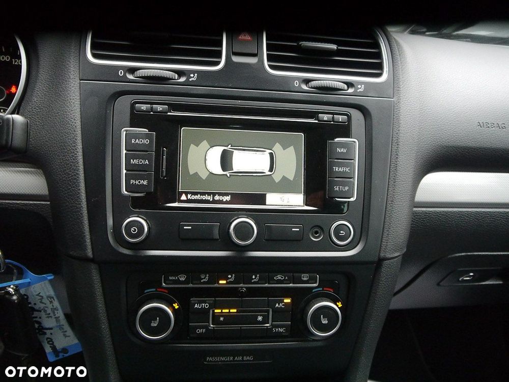 Volkswagen Golf 1.6 TDI DPF BlueMotion Technology MATCH - 18