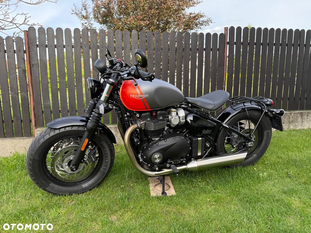 Triumph Bonneville Bobber - 5