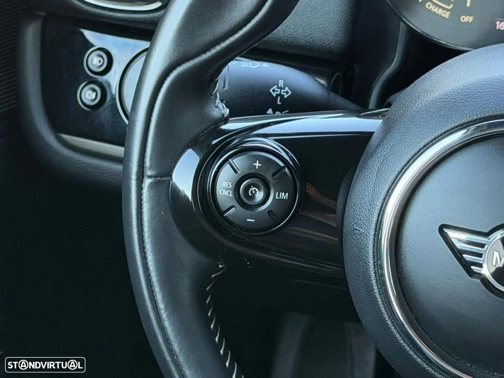 MINI Countryman Cooper SE ALL4 Auto - 29
