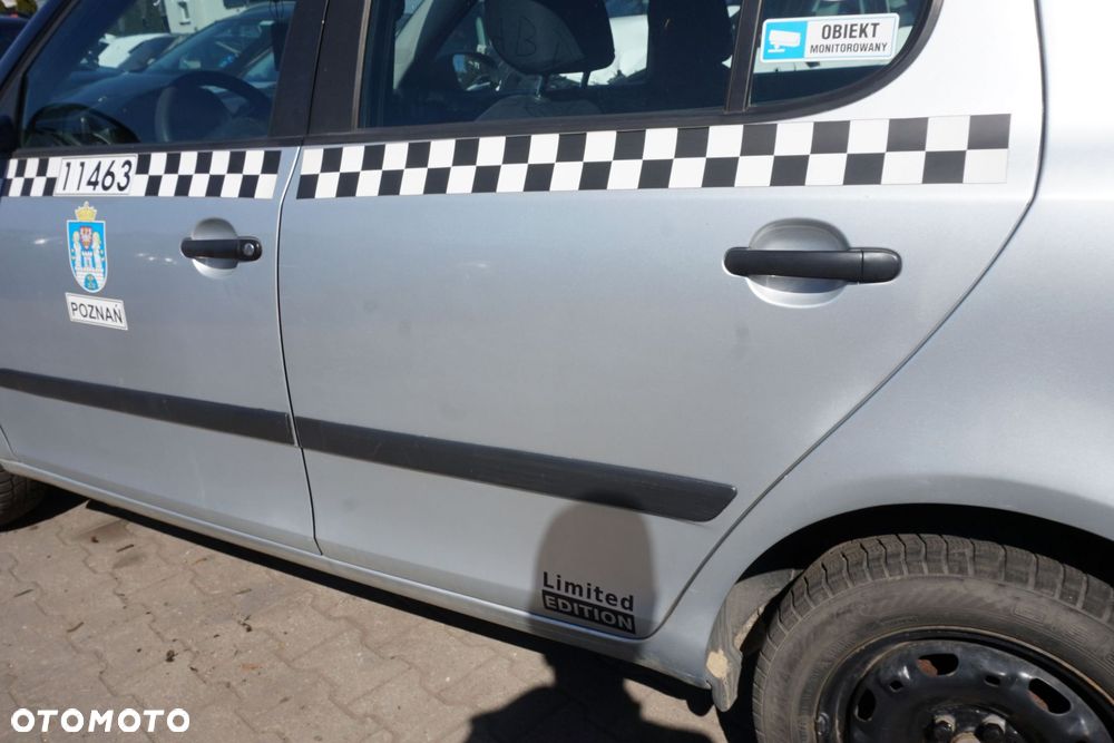 DRZWI TYLNE LEWE FABIA II 545 5D HB 9156  SREBRNY SKODA 2006-2010 - 2