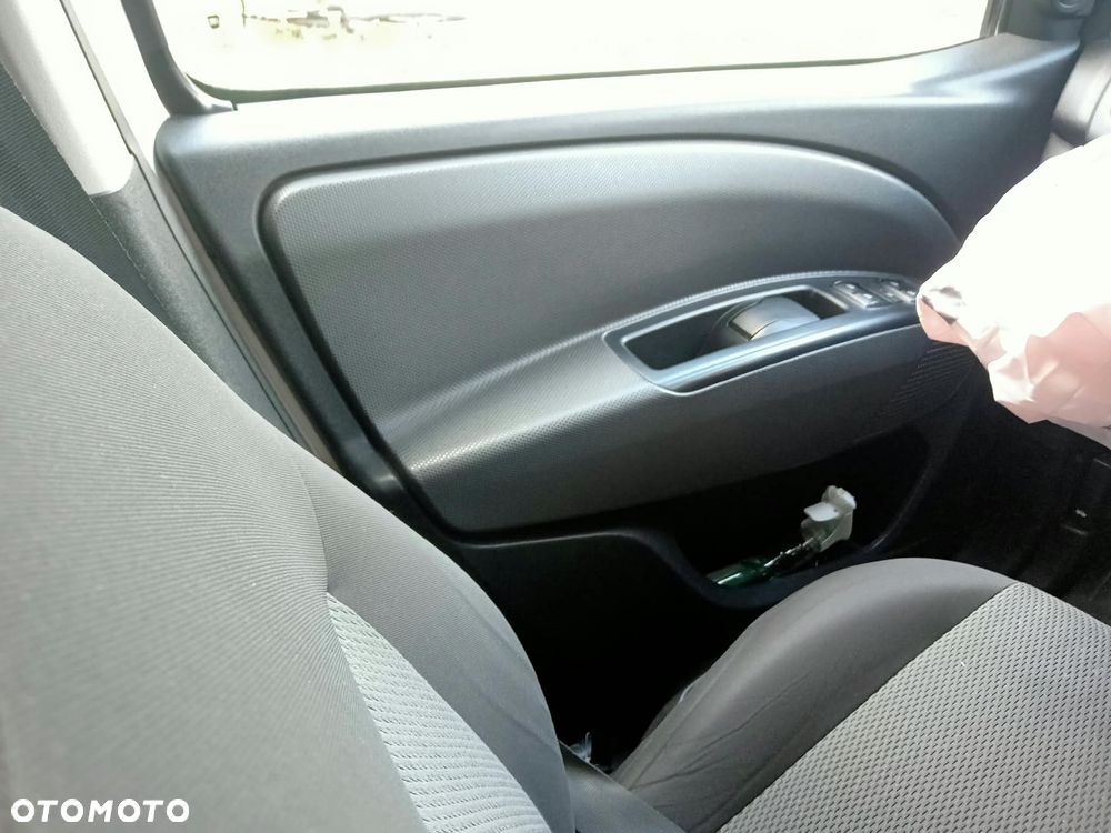 Fiat Doblo - 10