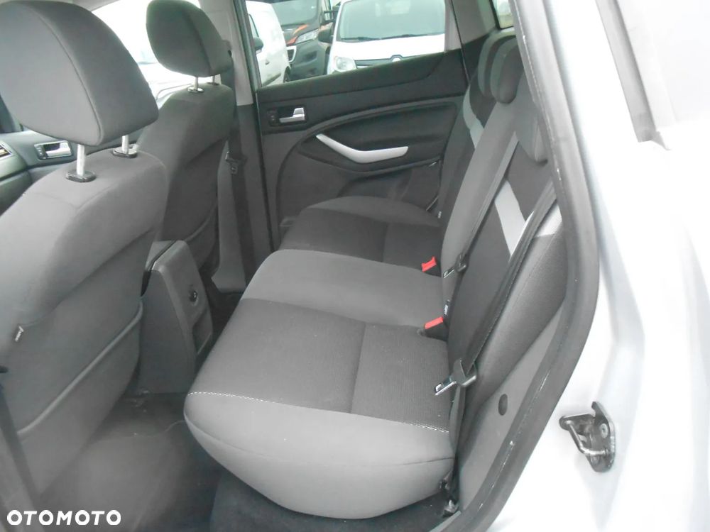 Ford Kuga 2.0 TDCi 4x4 Individual - 10