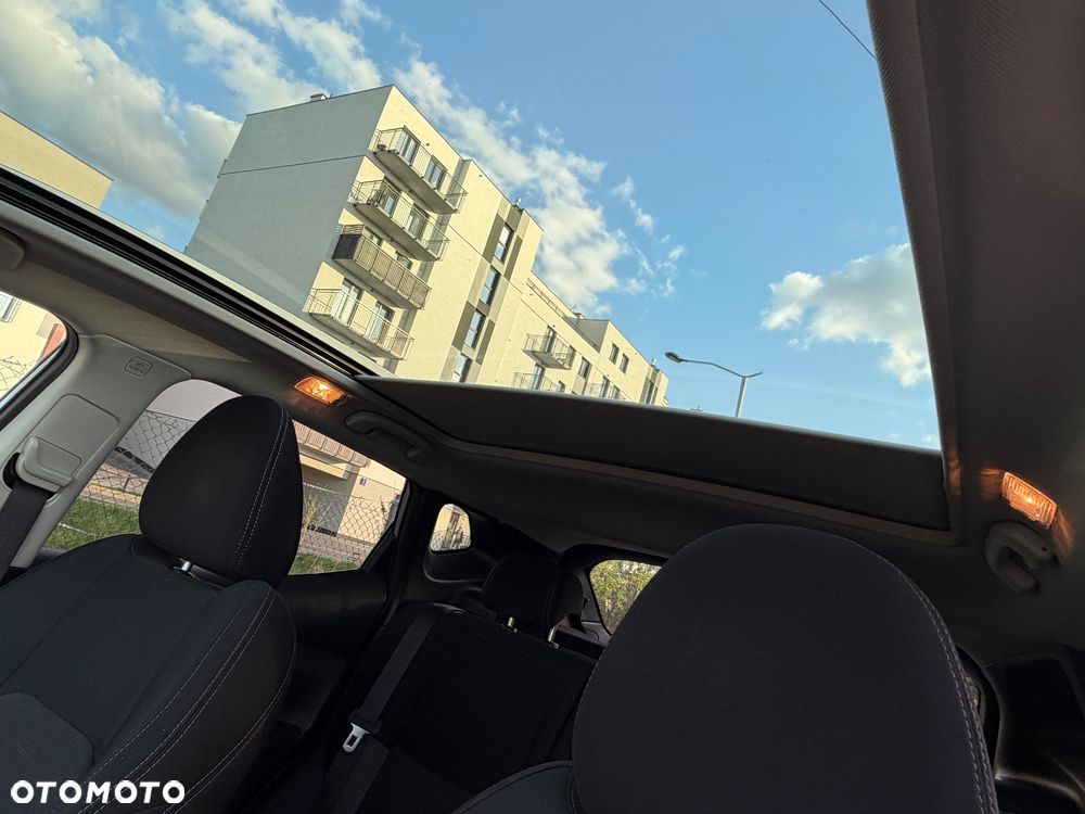 Nissan Qashqai 1.5 dCi N-Connecta - 26