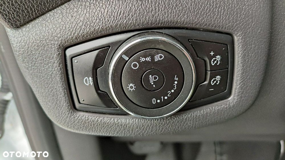 Ford Transit Connect - 32