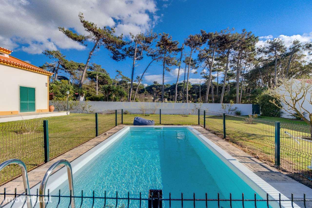 Moradia isolada T4 na Praia das Maçãs - Colares - Grande imagem: 3/47