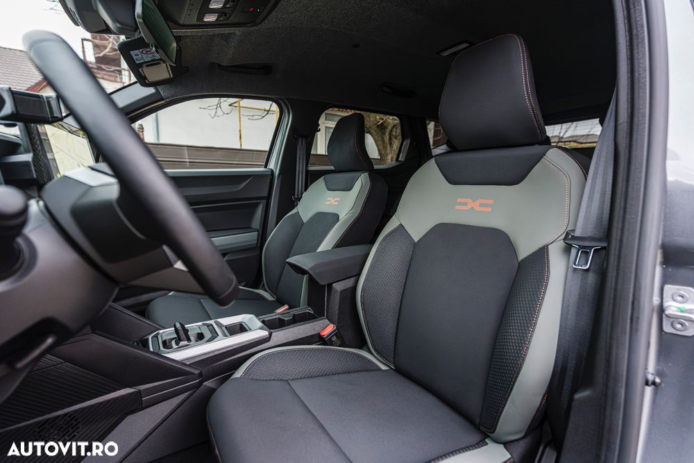 Dacia Duster HEV 140 Extreme - 8