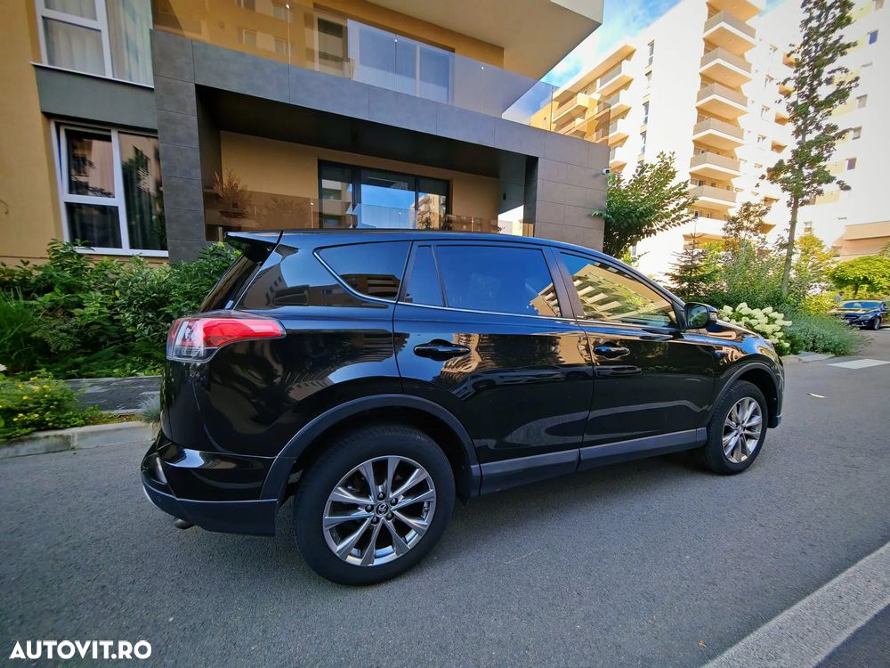 Toyota RAV4 - 7