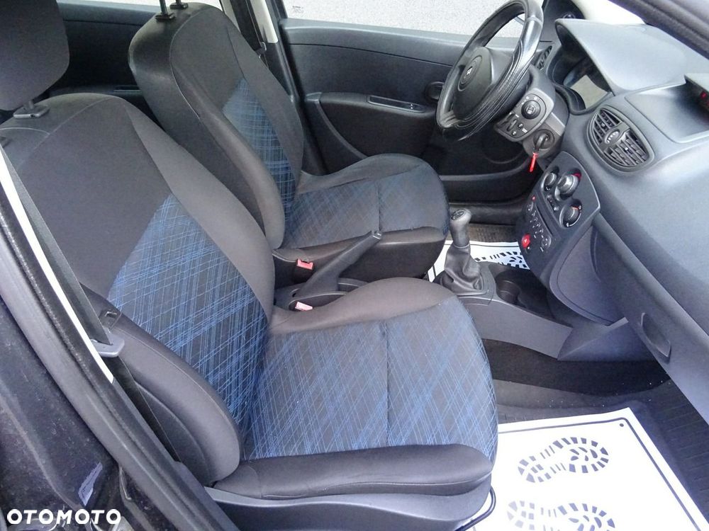 Renault Clio 1.2 16V 65 Authentique - 15