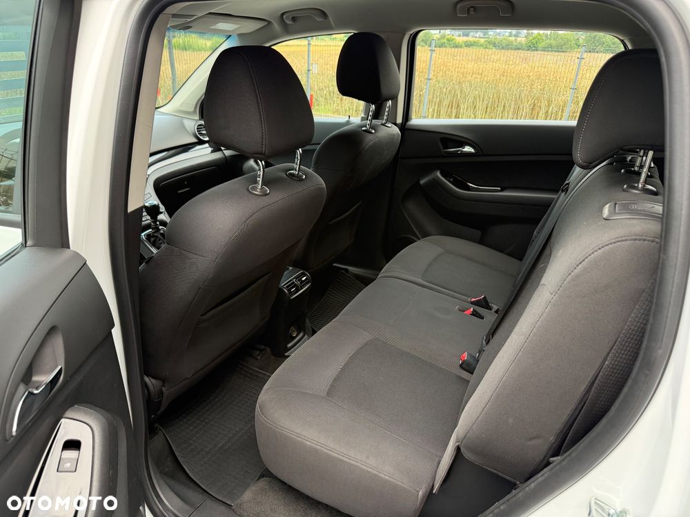 Chevrolet Orlando - 16