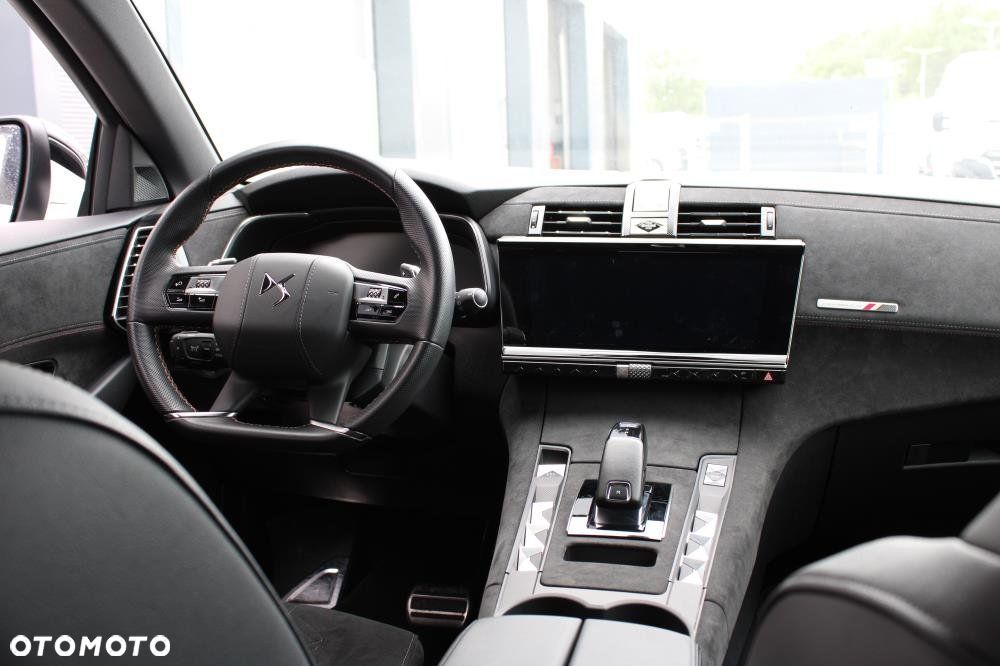 DS Automobiles DS 7 Crossback - 33