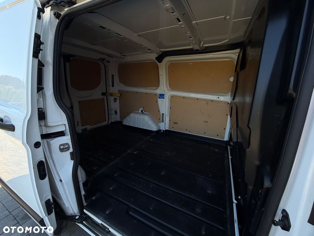Ford Transit Custom - 31