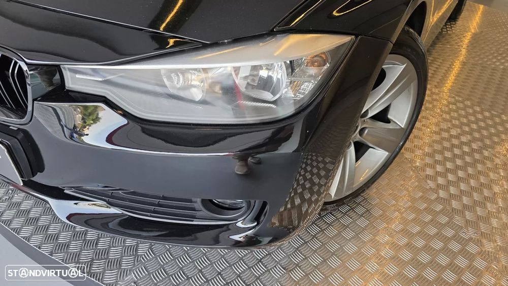 BMW 318 d Touring Aut. Sport Line - 30