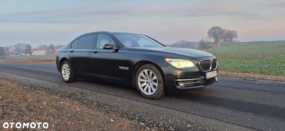 BMW Seria 7 730Ld Edition Exclusive - 18