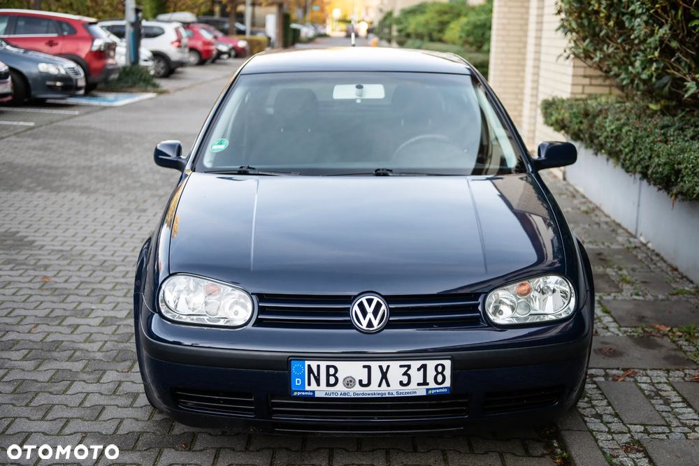 Volkswagen Golf 1.4 Comfortline - 12