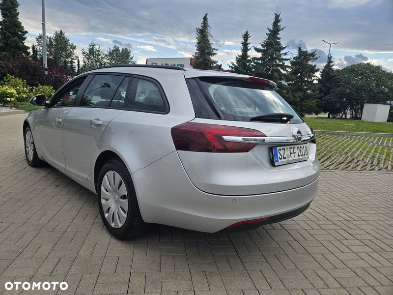Opel Insignia - 15