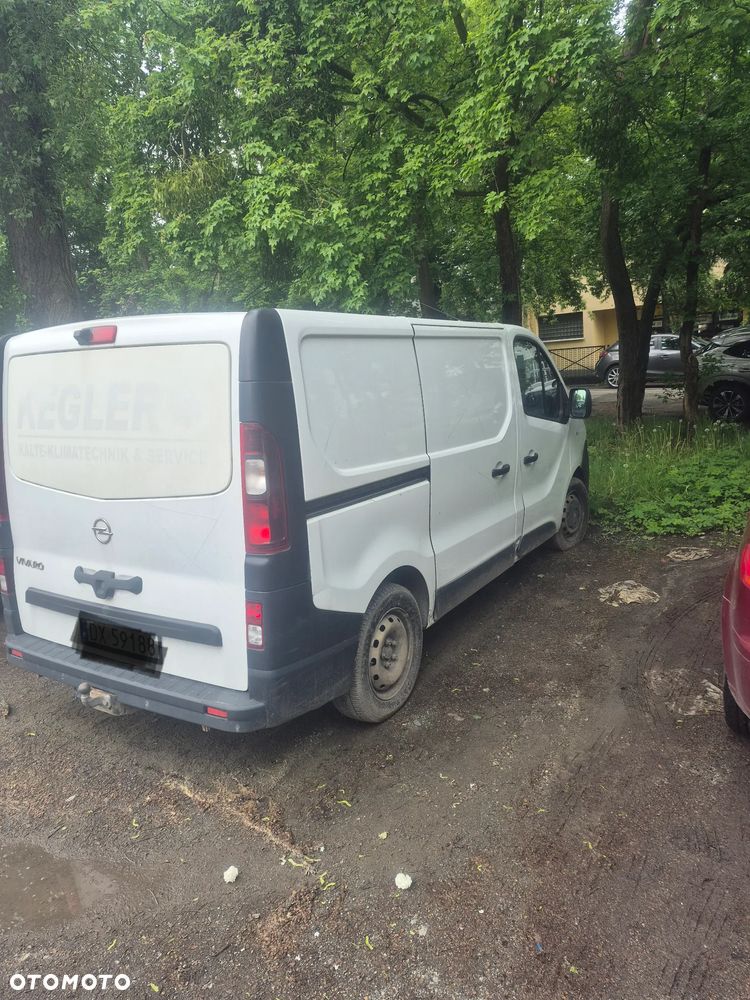 Opel Vivaro - 11