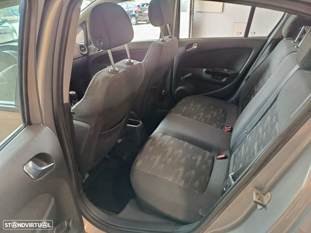 Opel Corsa 1.3 CDTI Enjoy 89g - 26