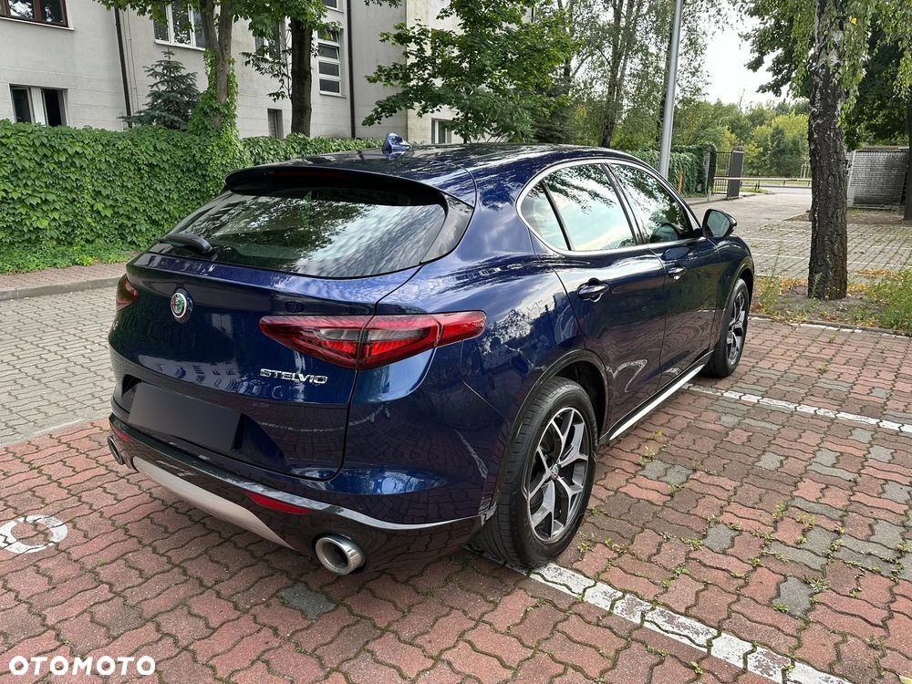 Alfa Romeo Stelvio - 3