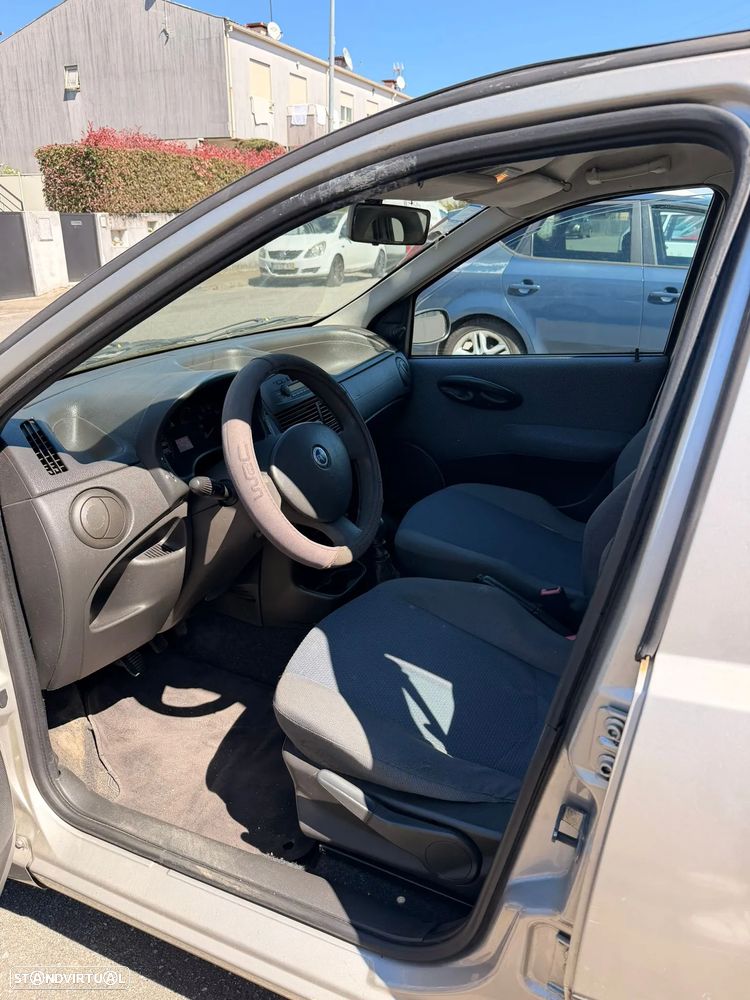 Fiat Punto 1.2 60 Active - 5