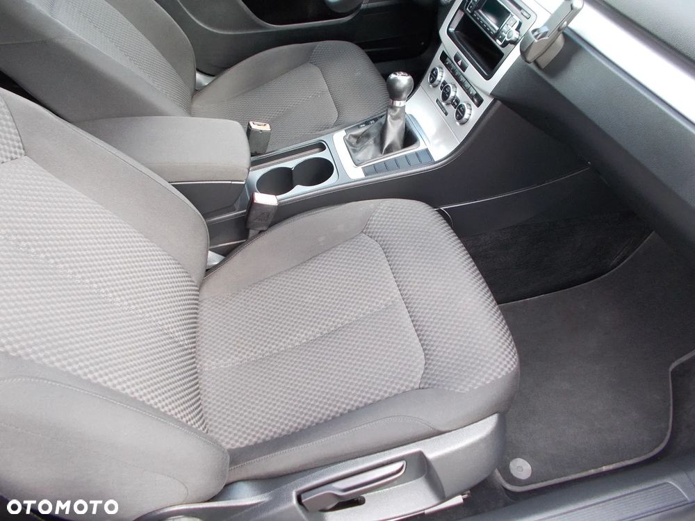 Volkswagen Passat 1.4 TSI BlueMotion Technology Trendline - 12
