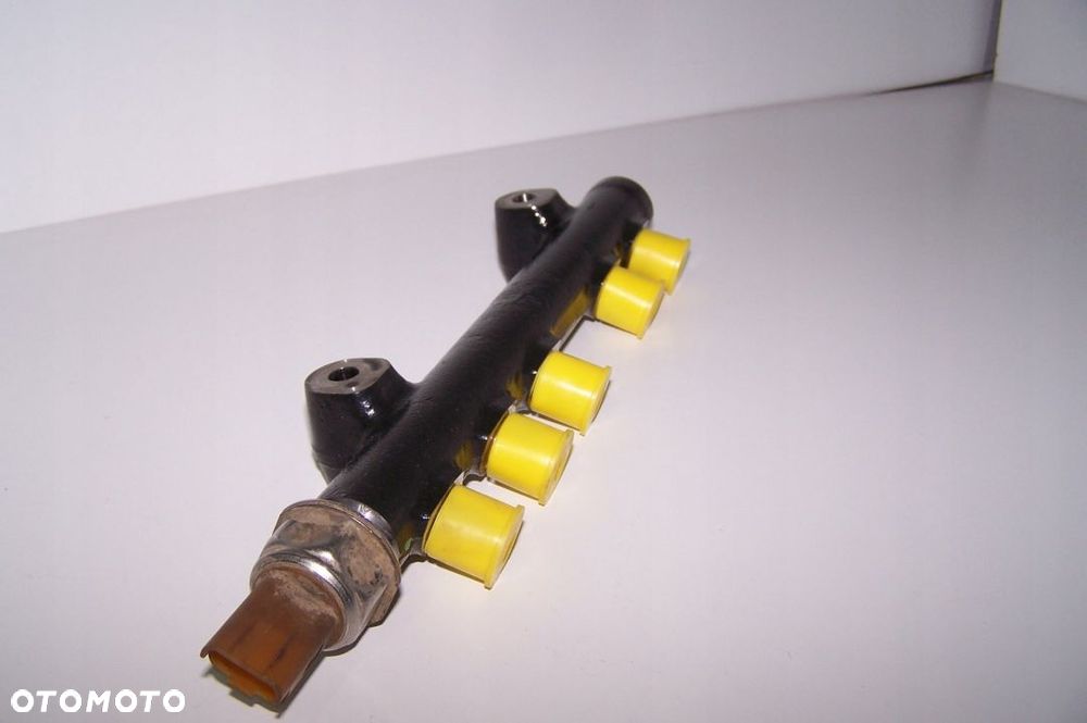 Ford Peugeot listwa wtryskowa 980477678000 - 2