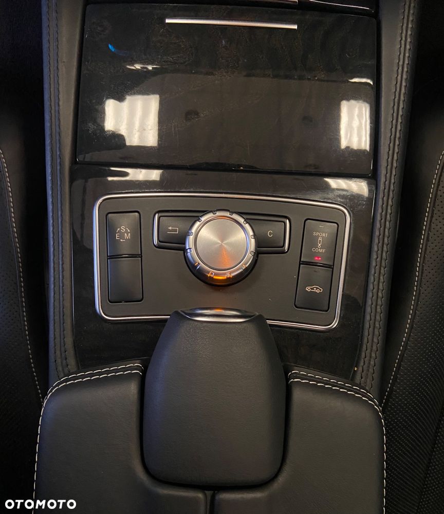 Mercedes-Benz CLS 500 4Matic 7G-TRONIC - 19