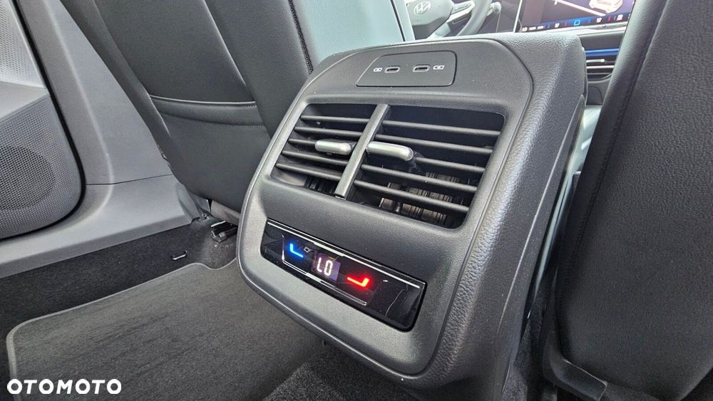Volkswagen Passat - 37