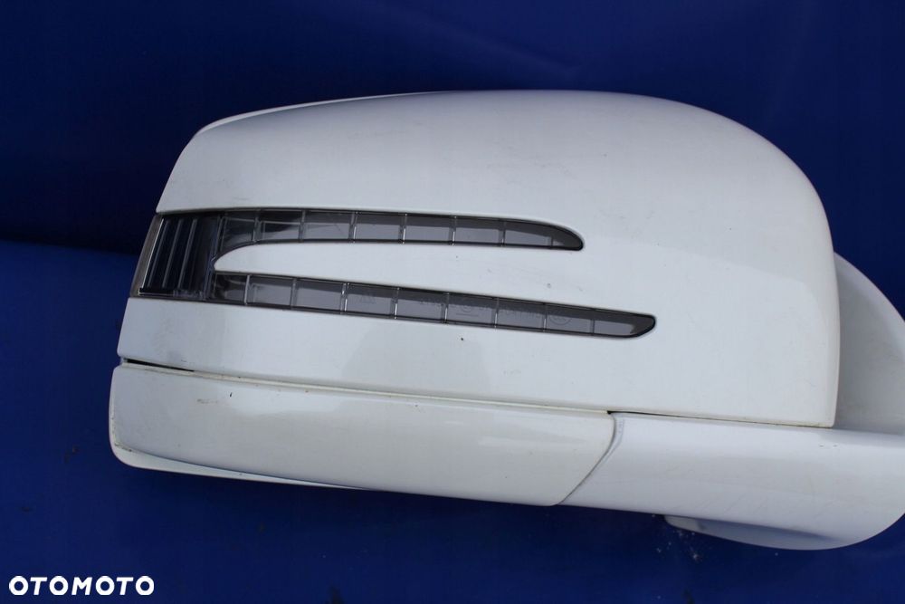 Lusterko prawe 16 pin OE Mercedes ML W164 Lift kolor 799 Anglik - 2