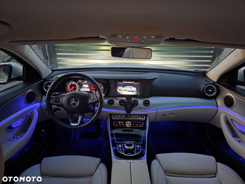 Mercedes-Benz Klasa E 220 d 9G-TRONIC - 10