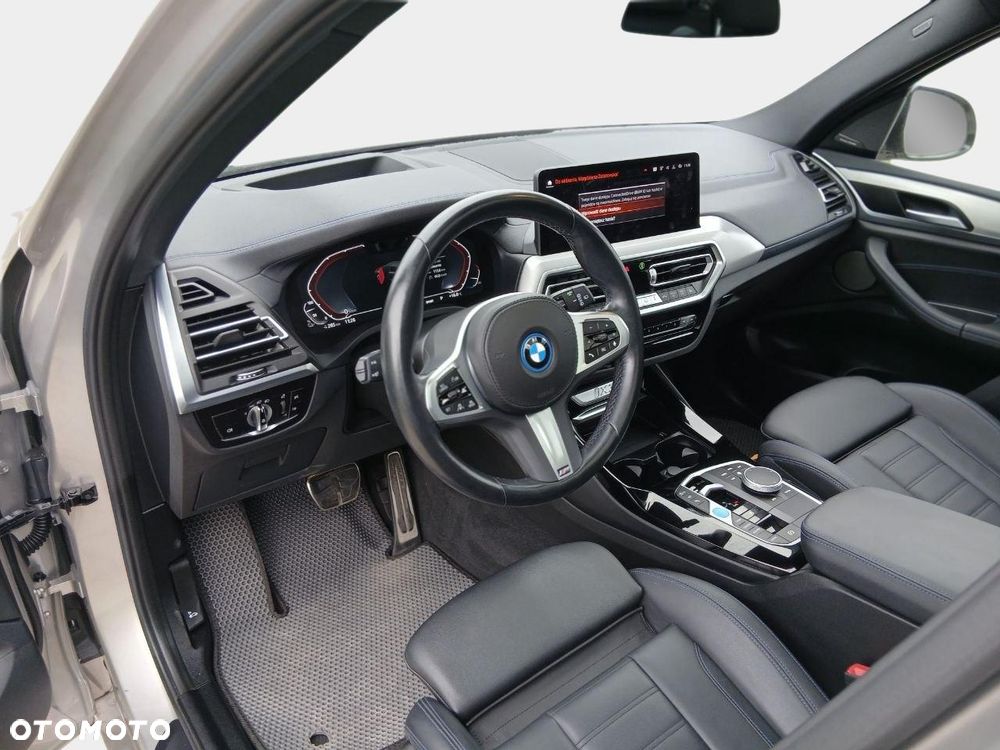 BMW iX3 80kWh Impressive - 12