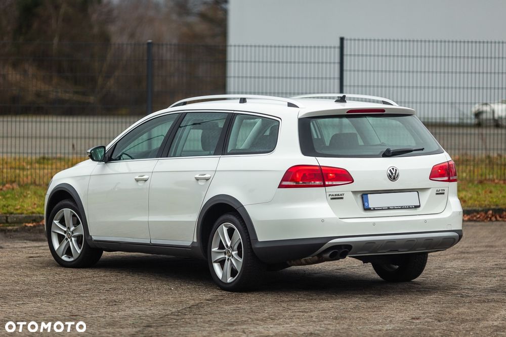 Volkswagen Passat 2.0 TDI DPF 4Mot Comfortline - 16