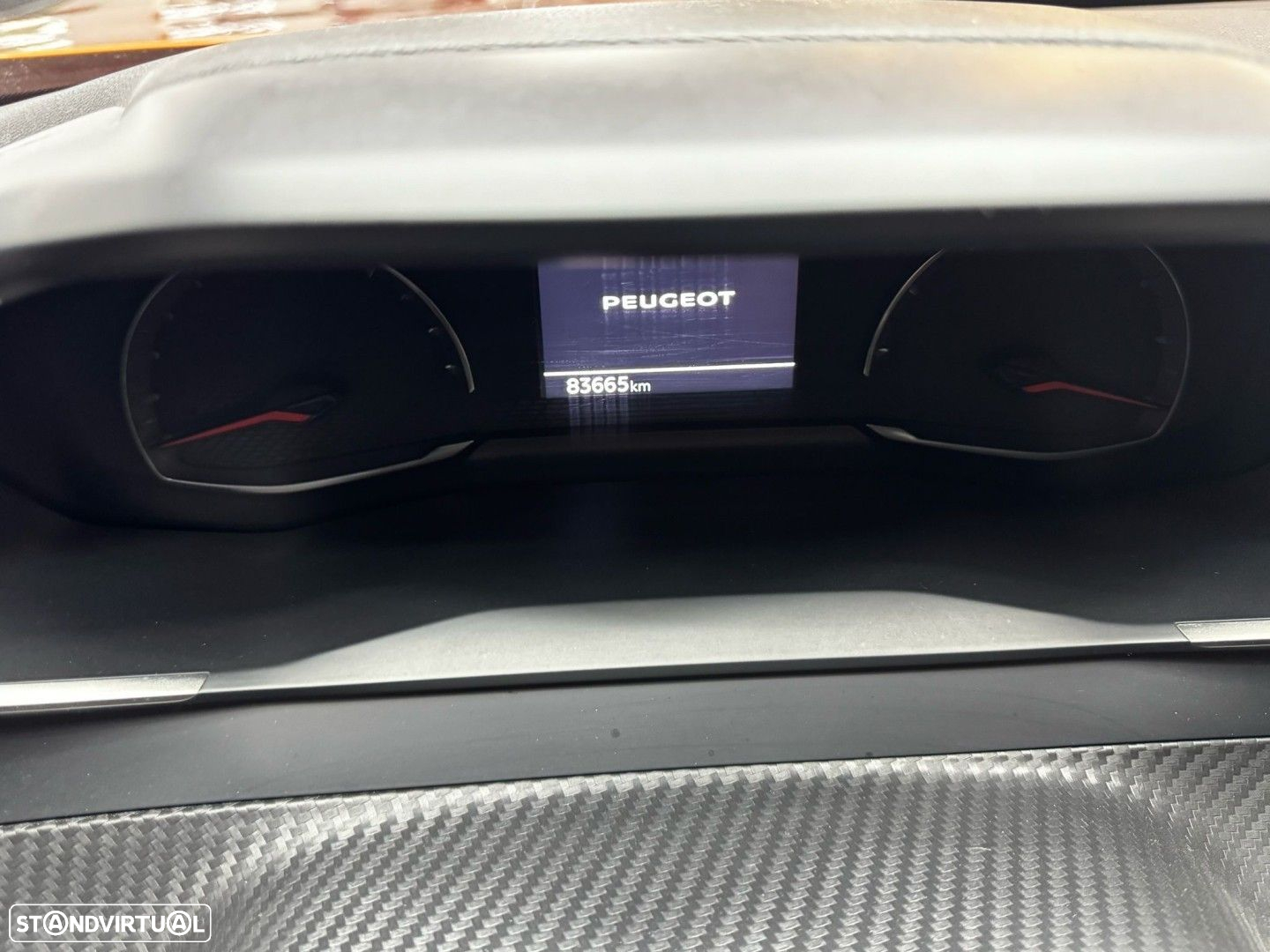 Peugeot 2008 1.2 PureTech Allure - 9