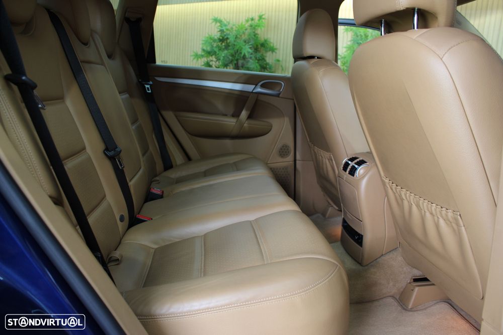 Porsche Cayenne Tiptronic - 31