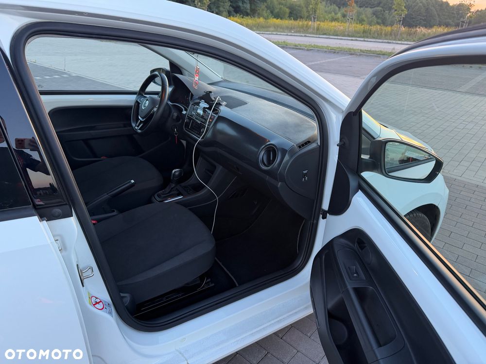 Volkswagen up! e-up - 10
