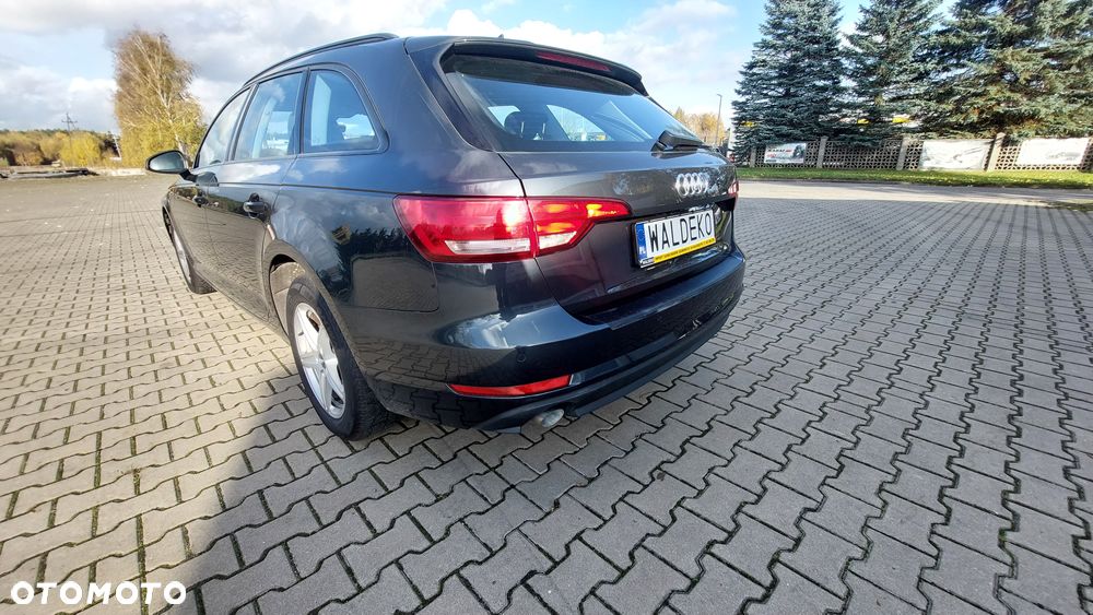 Audi A4 Avant - 4