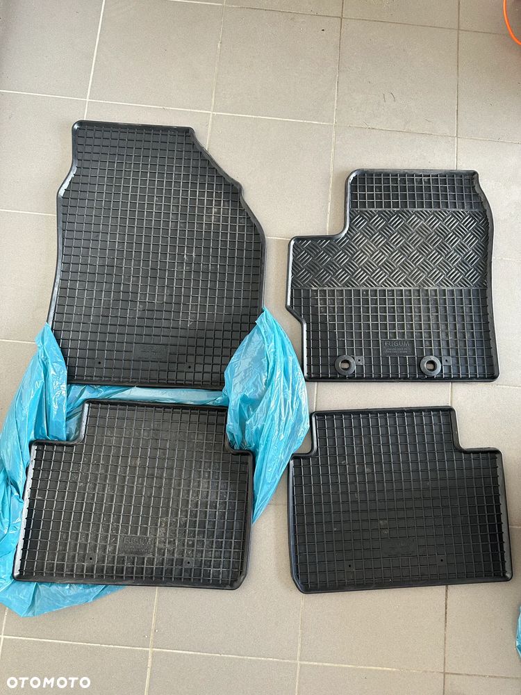 Toyota Yaris Cross - 13