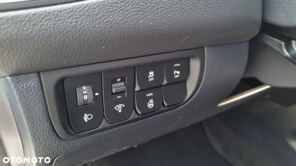 Kia Rio 1.2 Dream Team Edition - 25