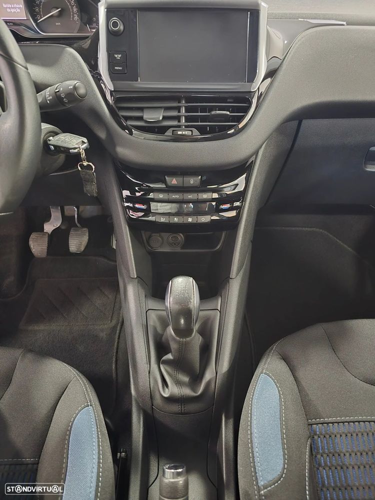 Peugeot 208 1.6 e-HDi Active - 9