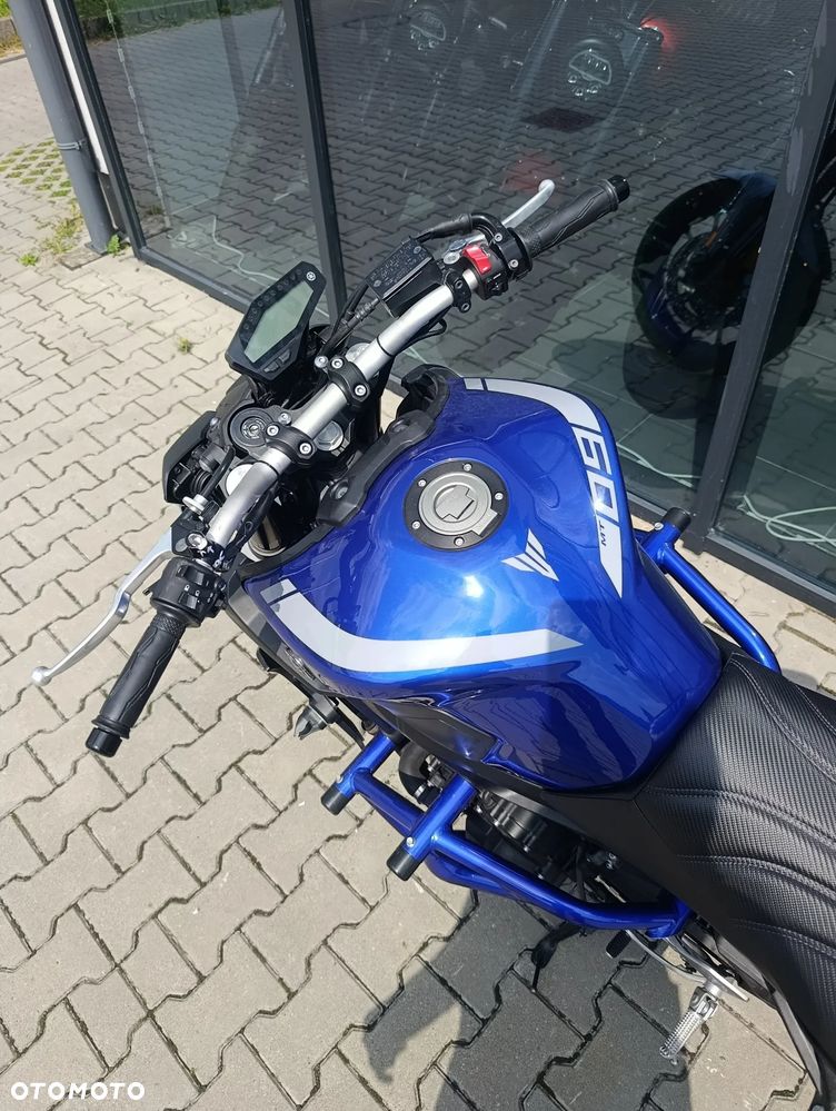 Yamaha MT - 5