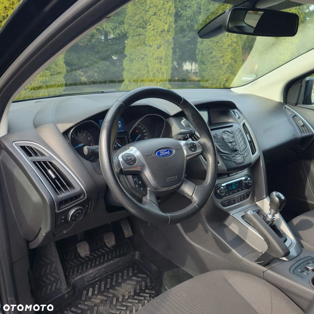 Ford Focus 1.0 EcoBoost Titanium - 24