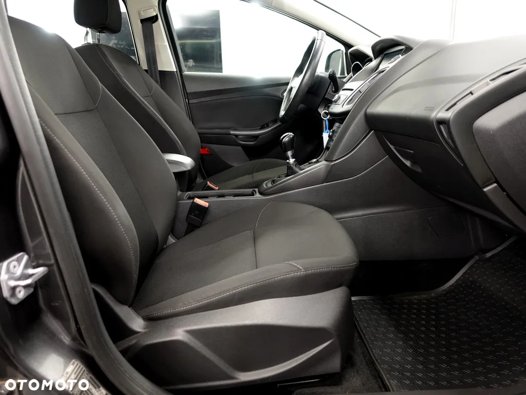 Ford Focus 1.5 TDCi Titanium - 16