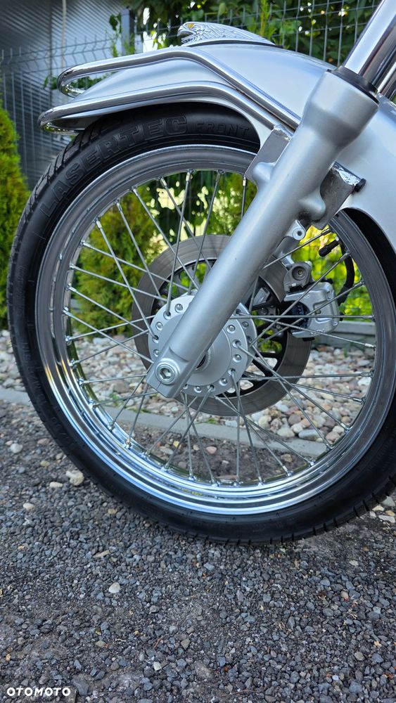 Suzuki Intruder - 15