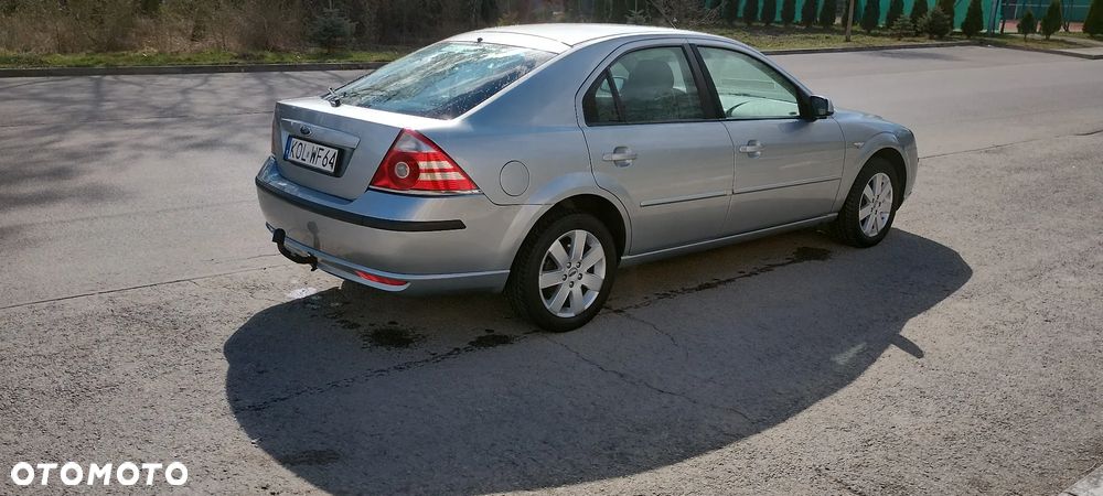 Ford Mondeo 1.8 Ghia - 6