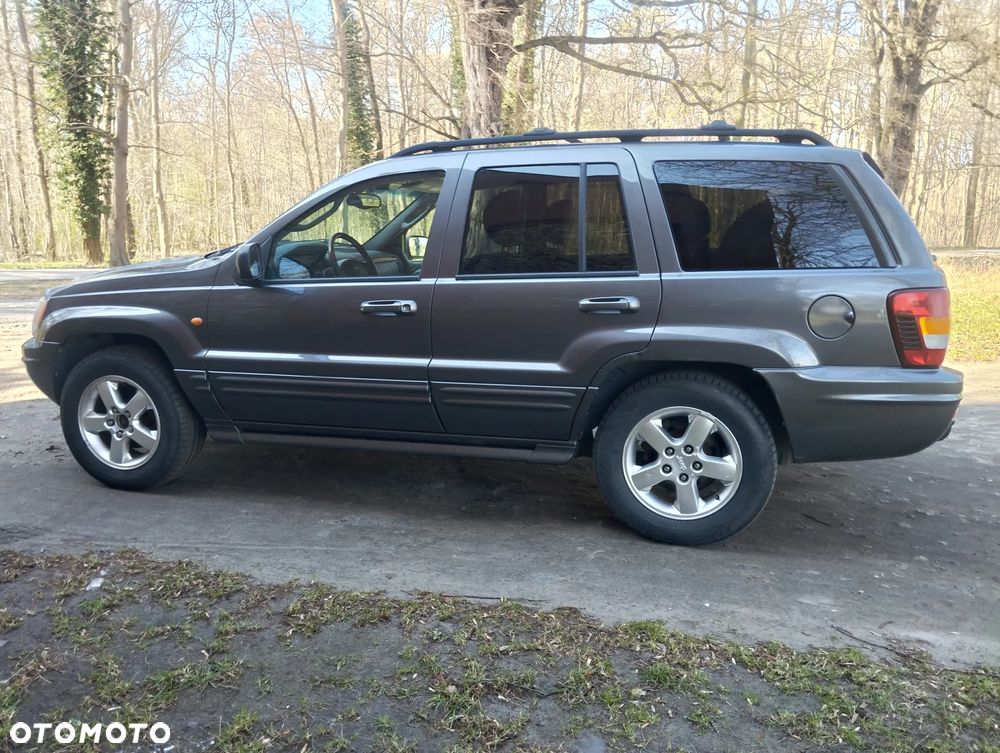 Jeep Grand Cherokee - 17