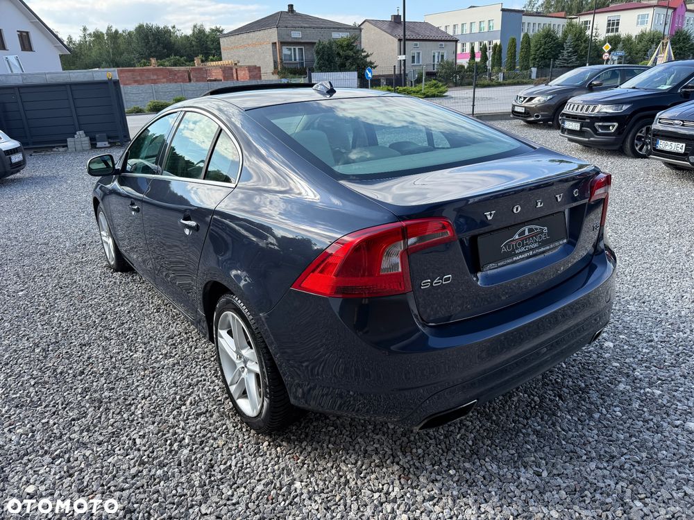 Volvo S60 2.5 T5 - 5
